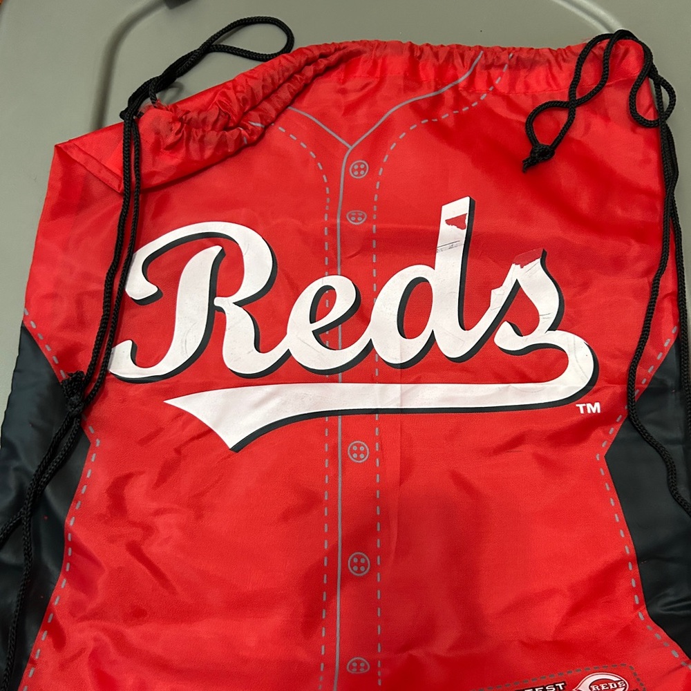 Various Cincinnati Reds Drawstring backpacks - Picture 4 of 6